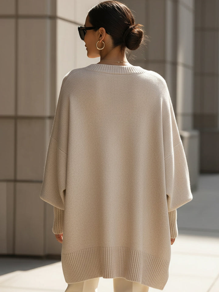 Maglione asimmetrico da donna in maglia con scollo rotondo