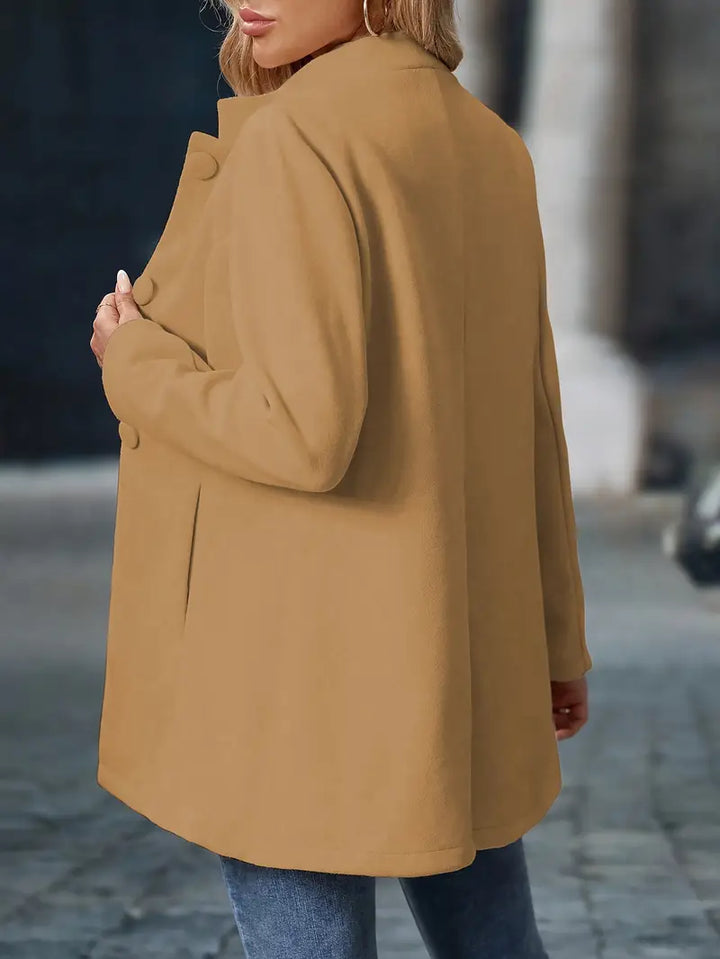 Dámský zimní kabát s dlouhými knoflíky
