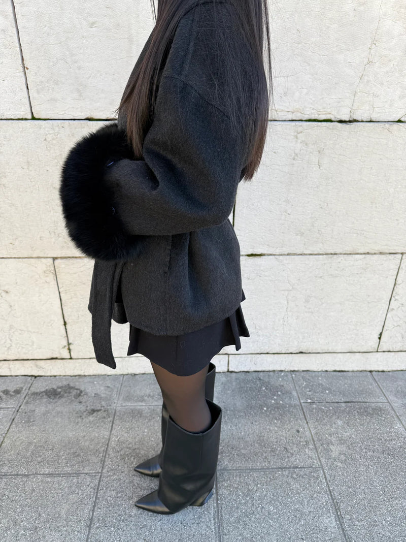 Cappotto da donna effetto cintura con maniche in pelliccia sintetica
