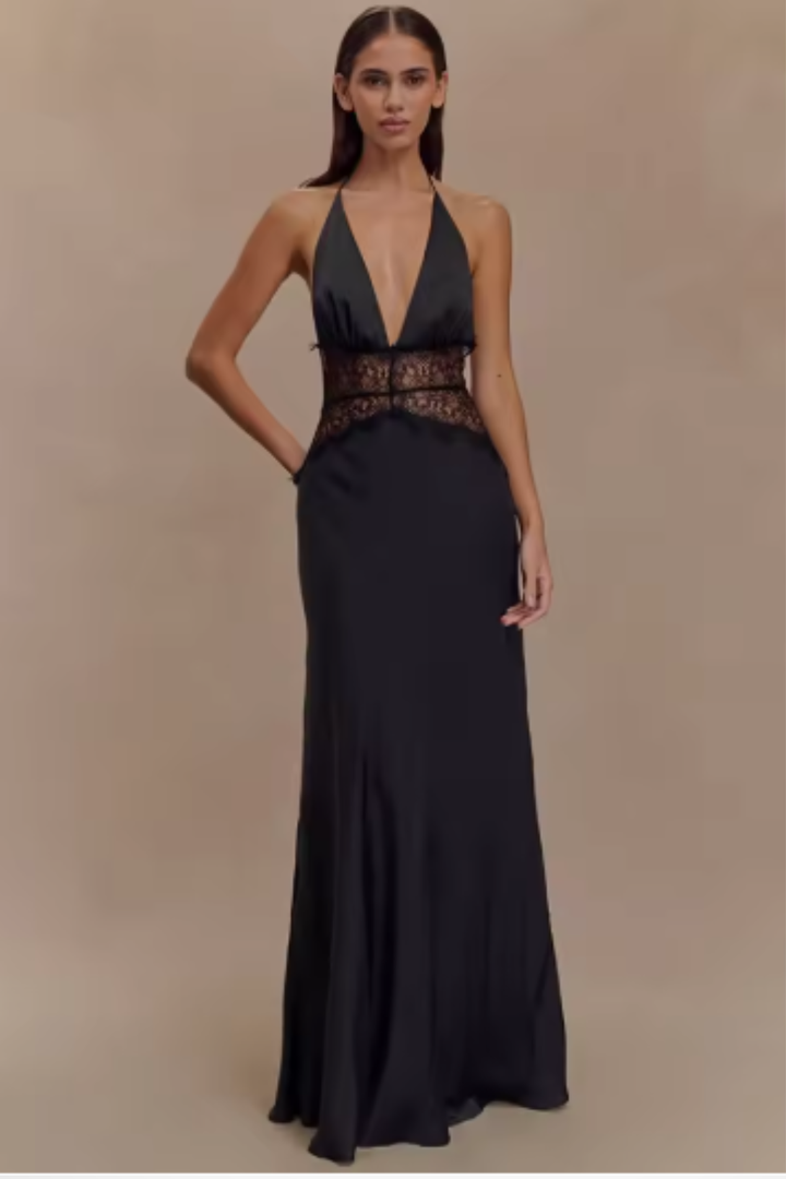 Elegantní dlouhé dámské šaty s odhalenými zády a halter výstřihem