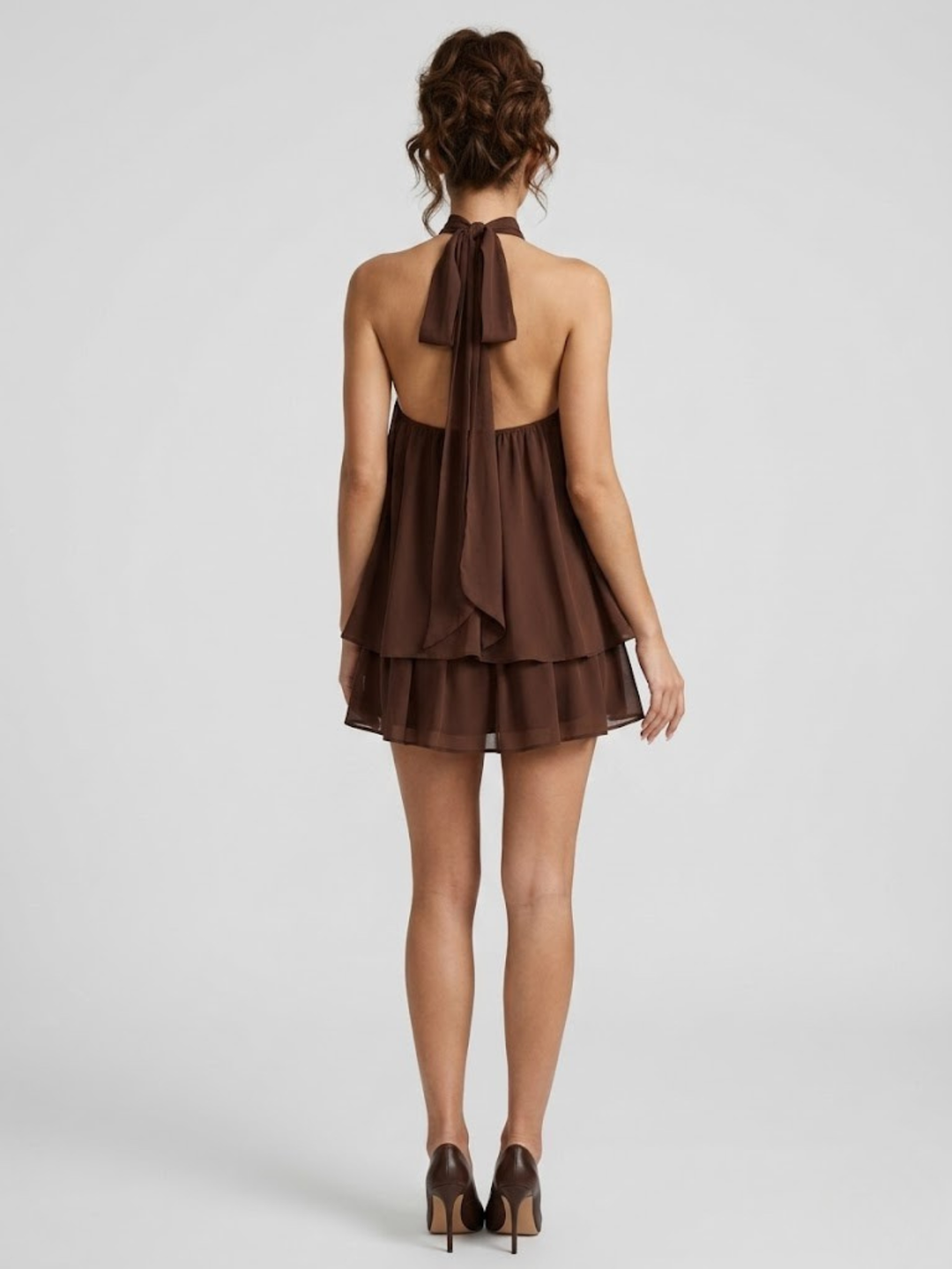 Robe courte femme dos nu col montant volants