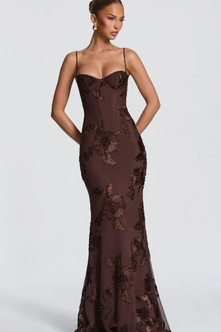 Robe Longue Femme Sirène à Bretelles Fines et Broderies Florales