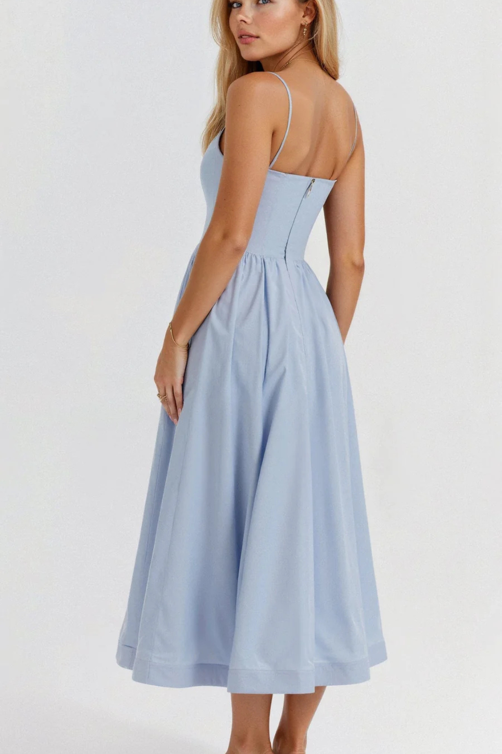 Robe Midi Femme à Bretelles Fines et Jupe Évasée