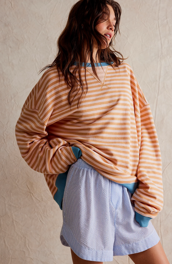 Felpa oversize a righe da donna con girocollo