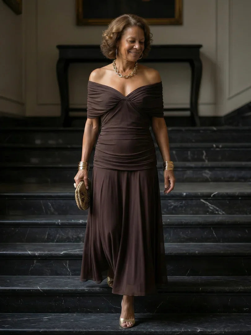 Robe Maxi Femme à Épaules Dénudées et Silhouette Fluide