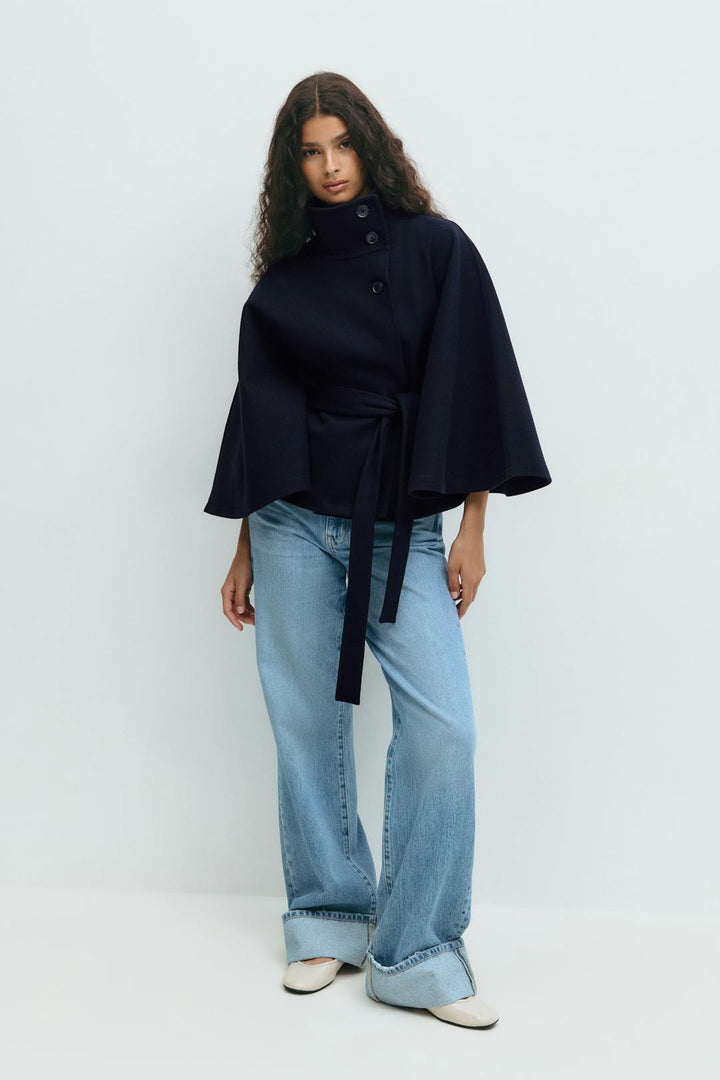 Cape Élégante Ceinturée pour Femme