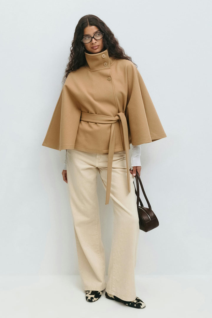 Cape Élégante Ceinturée pour Femme