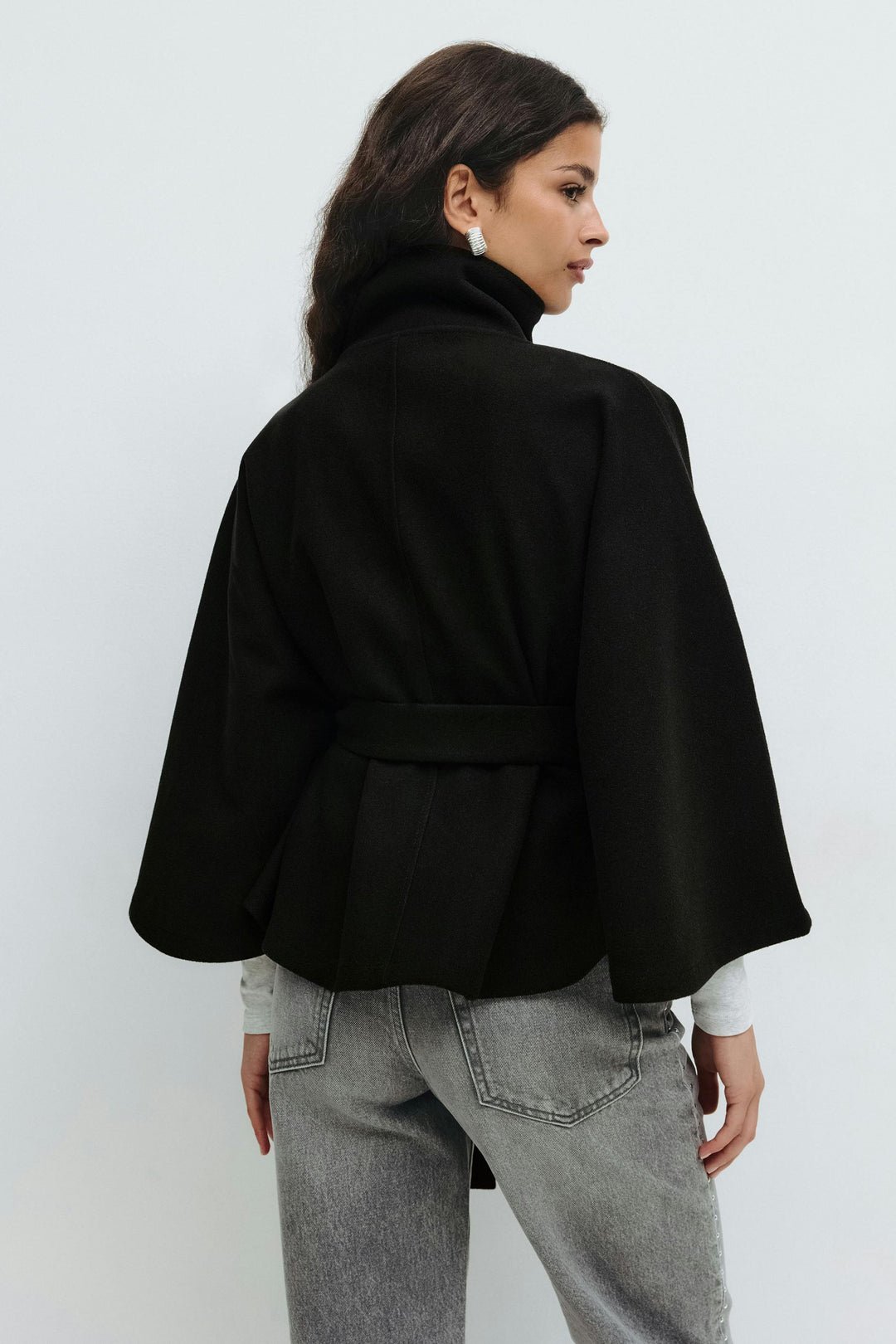 Cape Élégante Ceinturée pour Femme