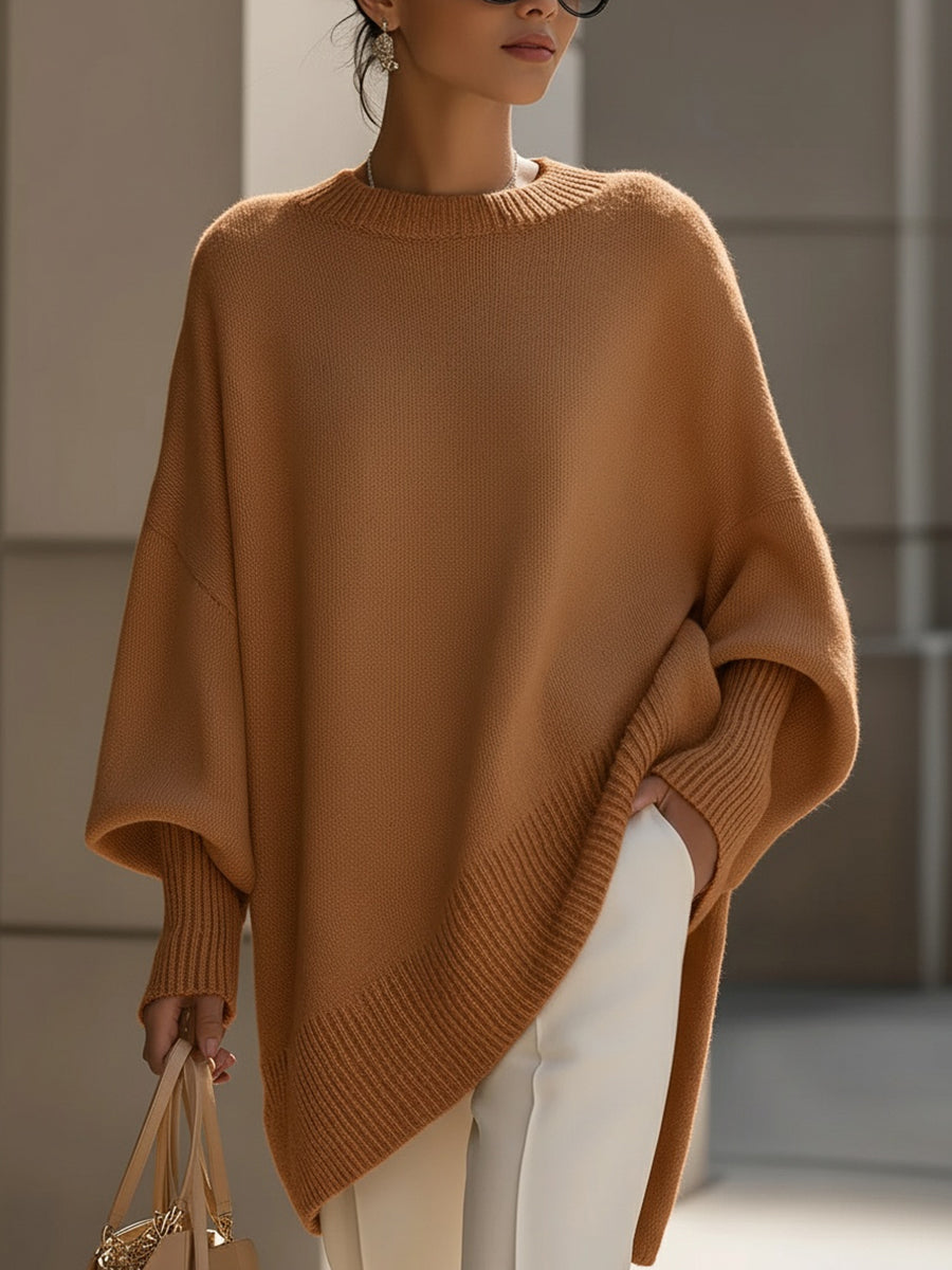 Maglione asimmetrico da donna in maglia con scollo rotondo