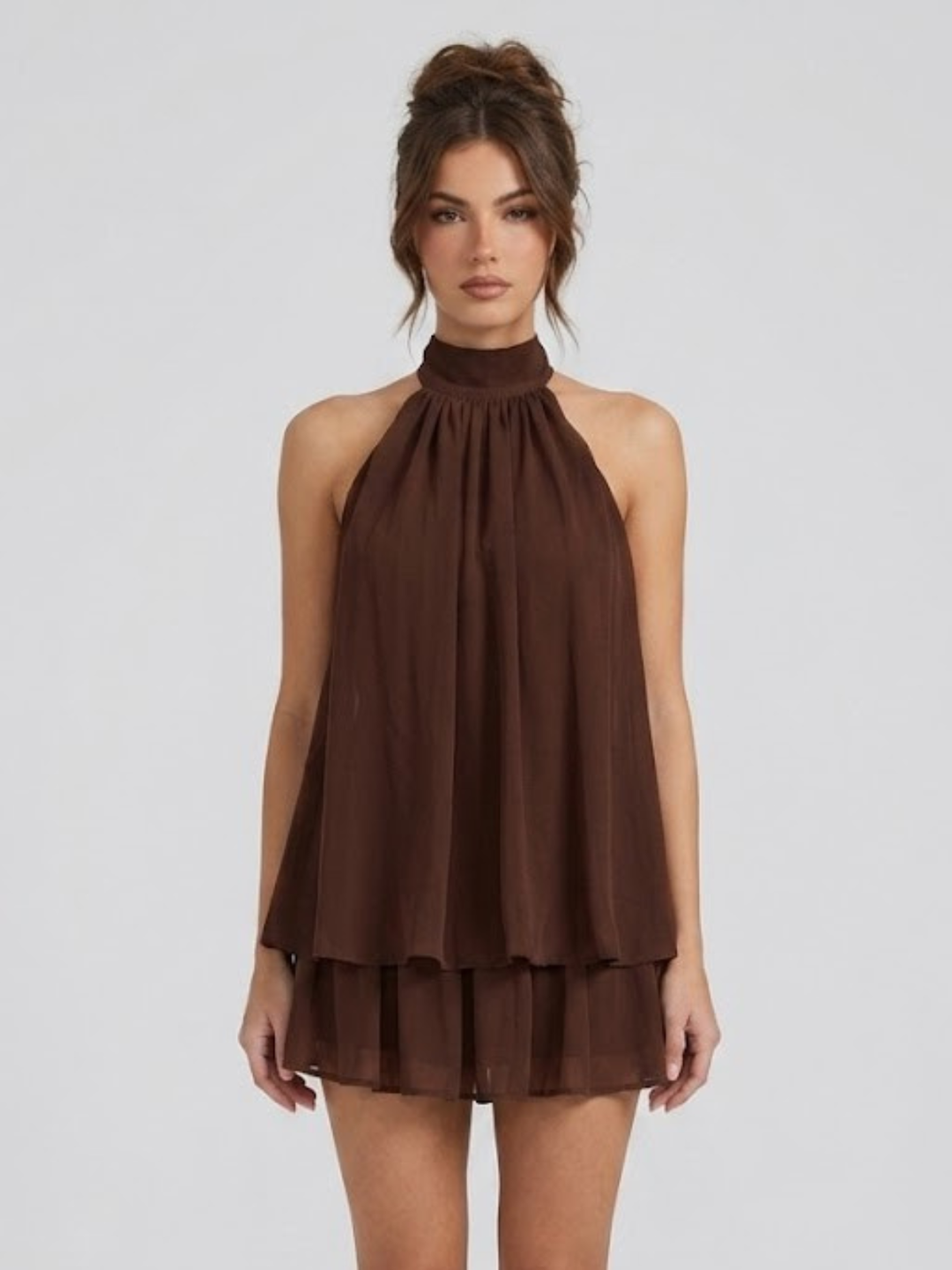 Robe courte femme dos nu col montant volants