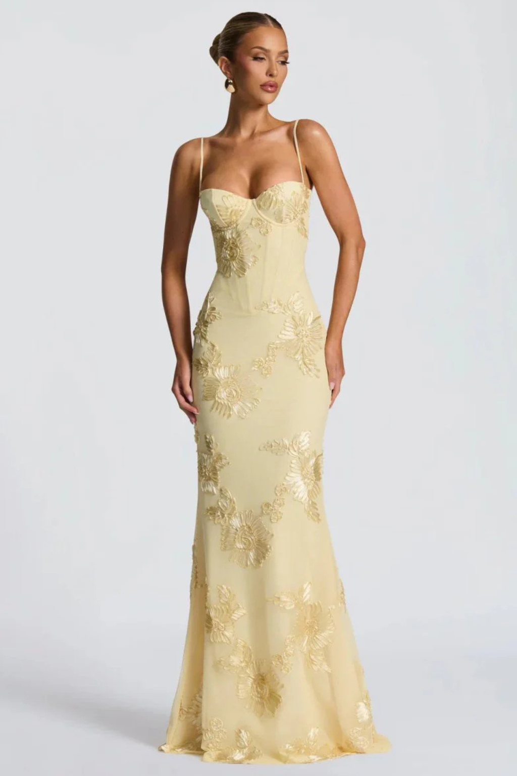Robe Longue Femme Sirène à Bretelles Fines et Broderies Florales