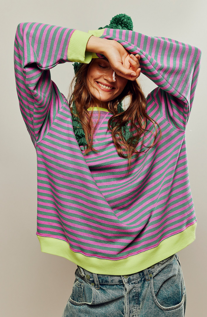 Felpa oversize a righe da donna con girocollo