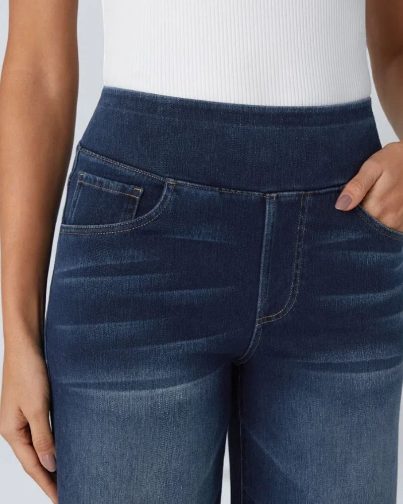 Jeans a vita alta e gamba larga da donna