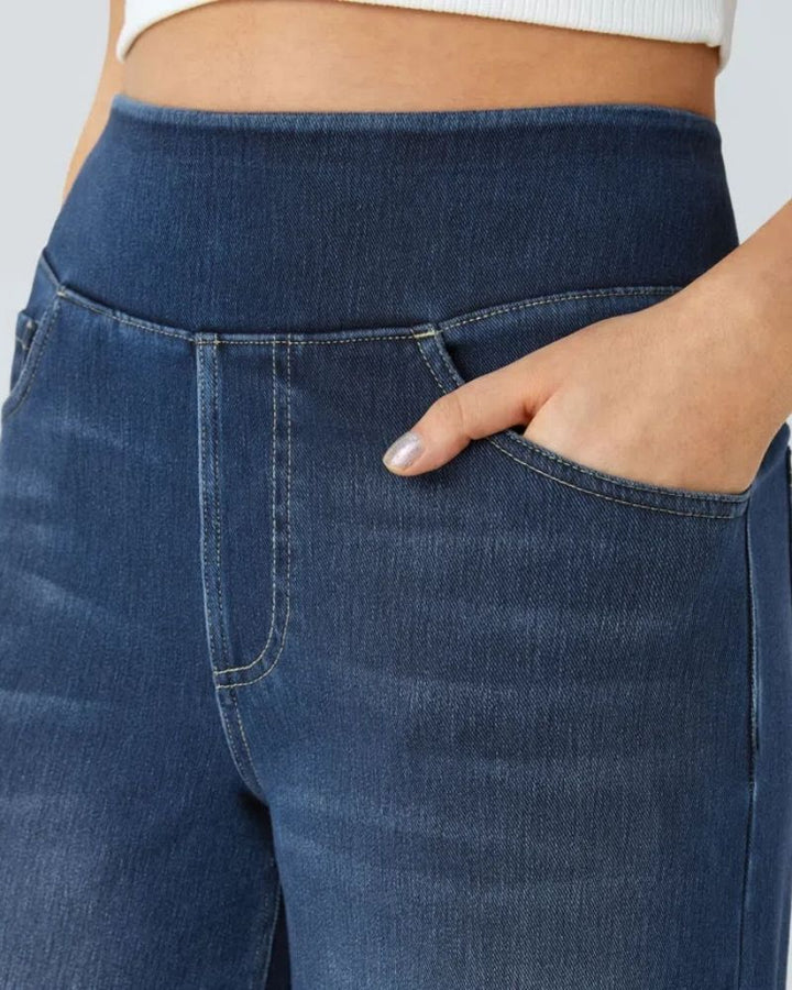 Jeans a vita alta e gamba larga da donna