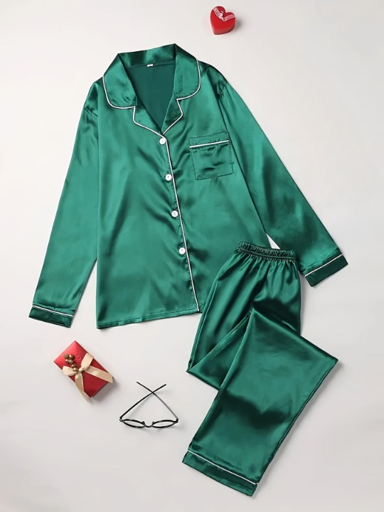 Ensemble Pyjama Élégant pour Femme avec Chemise Boutonnée et Pantalon