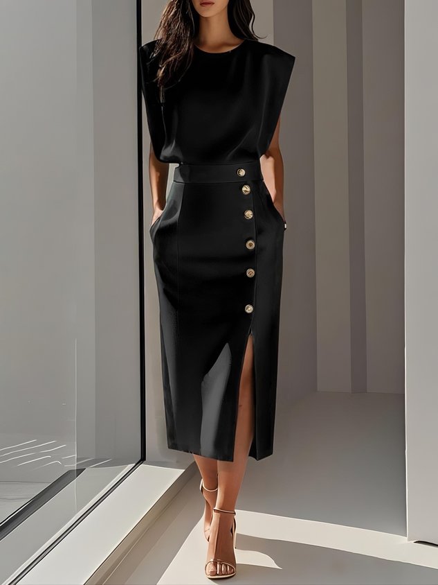 Vestito midi donna senza maniche con vita aderente e bottoni decorativi