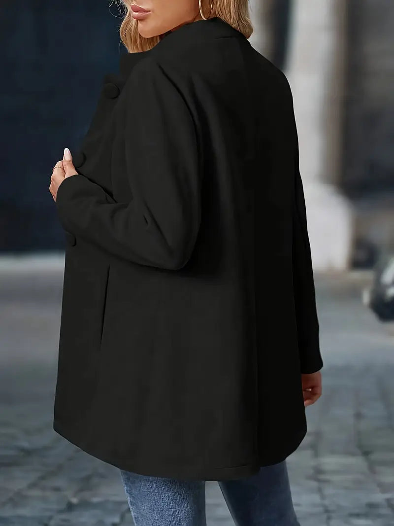 Dámský rovný kabát s přiléhavým střihem