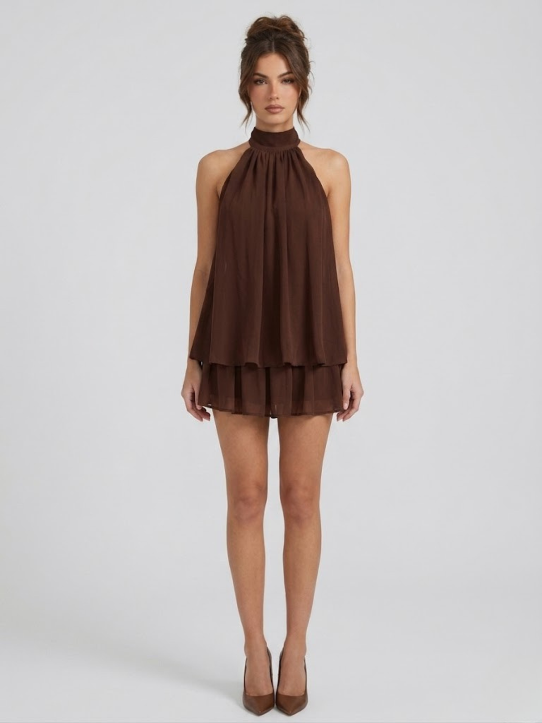 Robe courte femme dos nu col montant volants