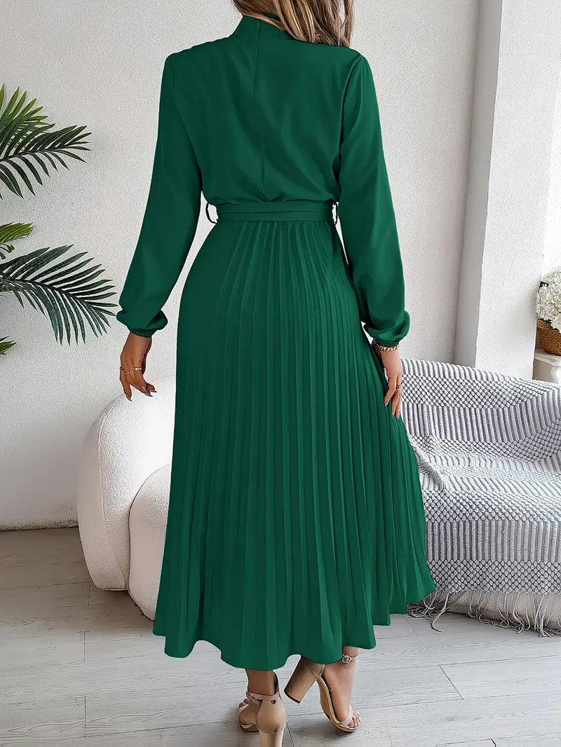 Vestito midi plissettato da donna con collo alto