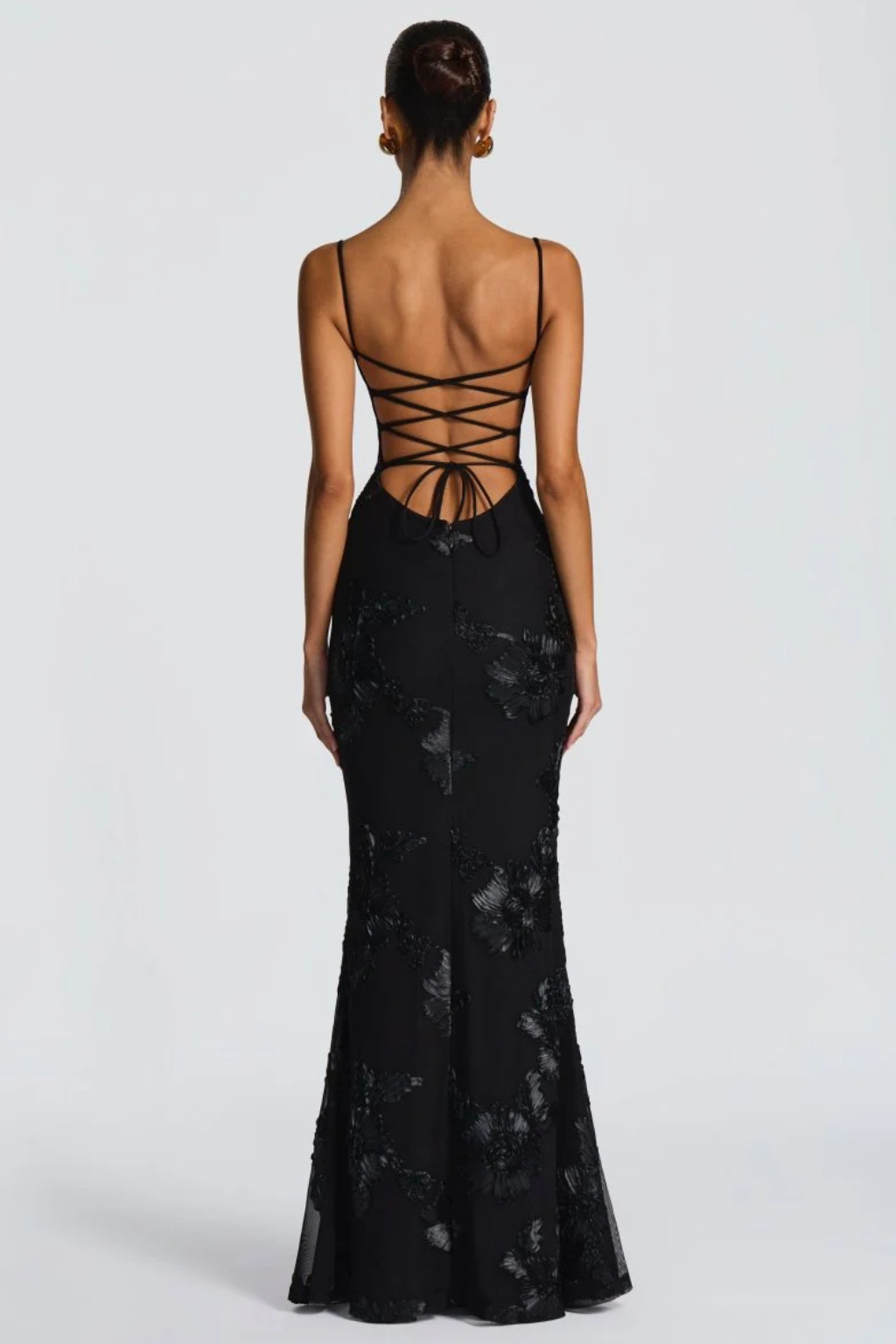Robe Longue Femme Sirène à Bretelles Fines et Broderies Florales