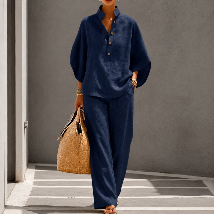 Completo da donna composto da 2 pezzi: camicetta e pantaloni fluidi