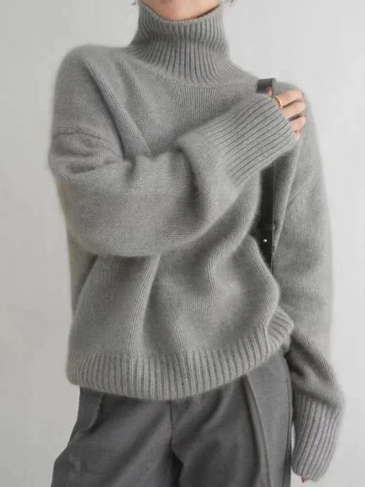 Maglione oversize da donna a collo alto e maniche lunghe
