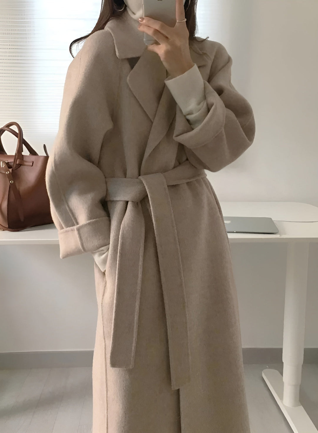 Manteau Long Femme Ceinturé à Revers Élégant
