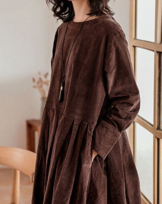 Women's long-sleeved midi dress with a flared cut