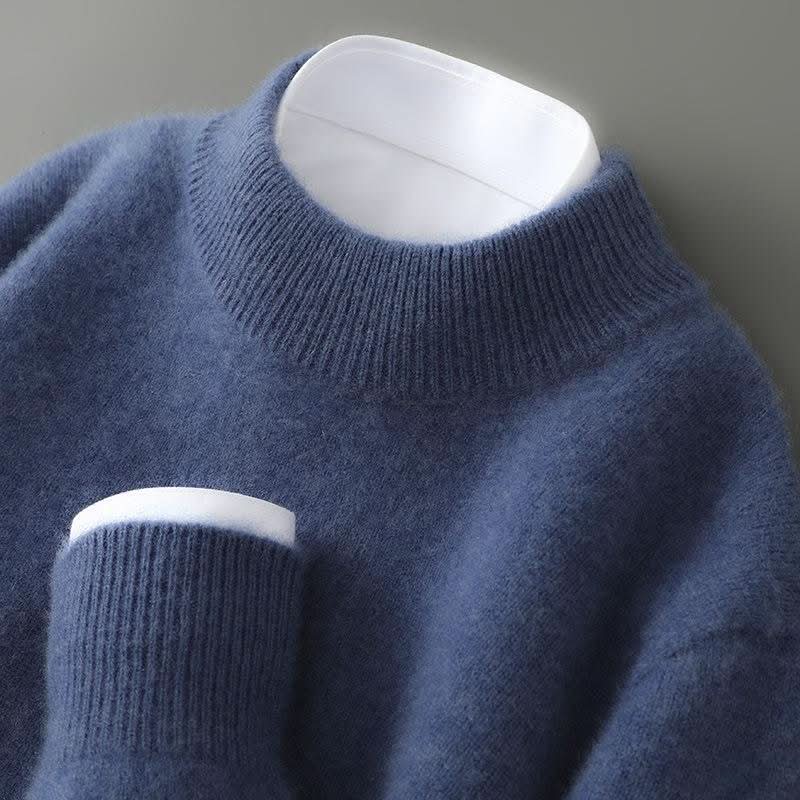 Maglia a coste classica da donna con collo alto