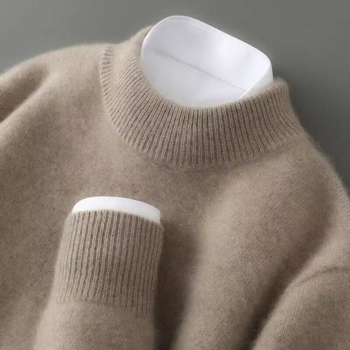 Maglia a coste classica da donna con collo alto