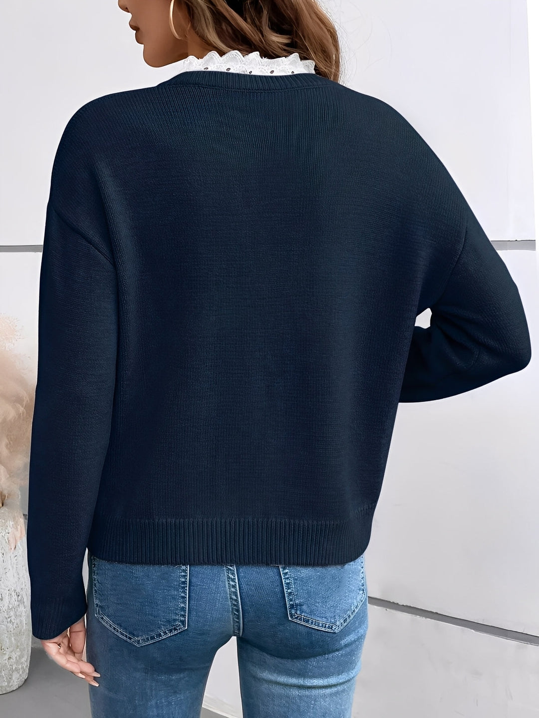 Pull Femme à Col Festonné Coupe Confortable en Maille