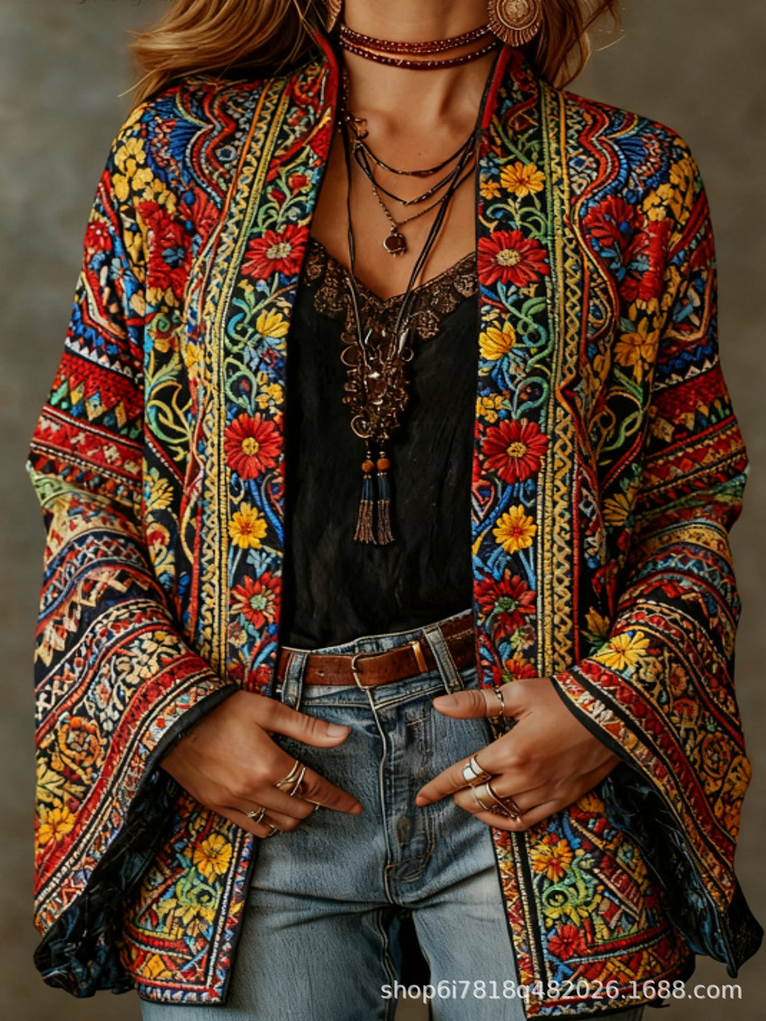 Cardigan da donna bohémien chic con stampa orientale