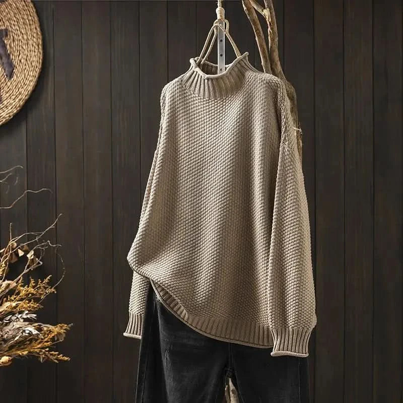 Dámský oversized svetr s kulatým výstřihem a strukturovaným úpletem