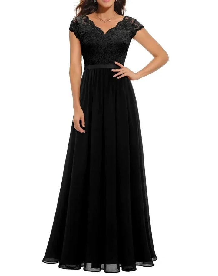 Robe Longue Femme en Dentelle Élégante