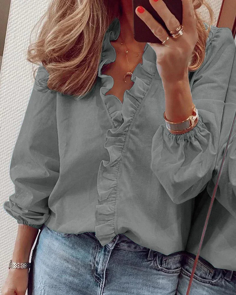 Volnočasový dámský košile – elegantní volánkový detail