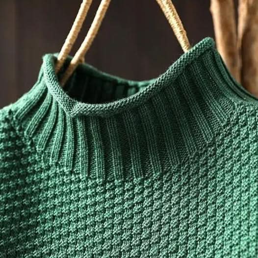 Dámský oversized svetr s kulatým výstřihem a strukturovaným úpletem