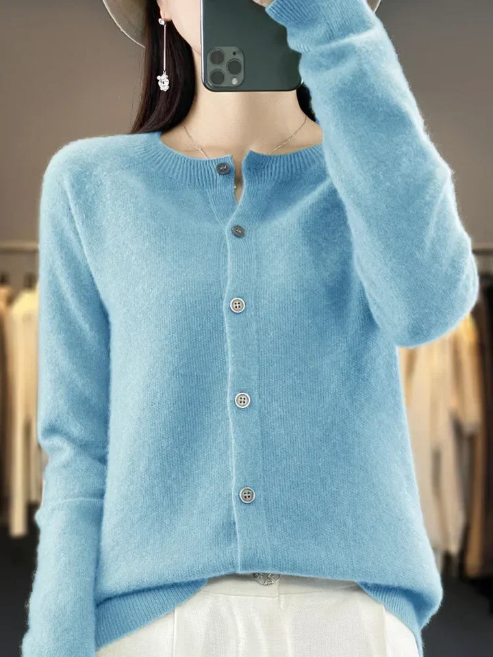 Cardigan da donna con bottoni in maglia morbida