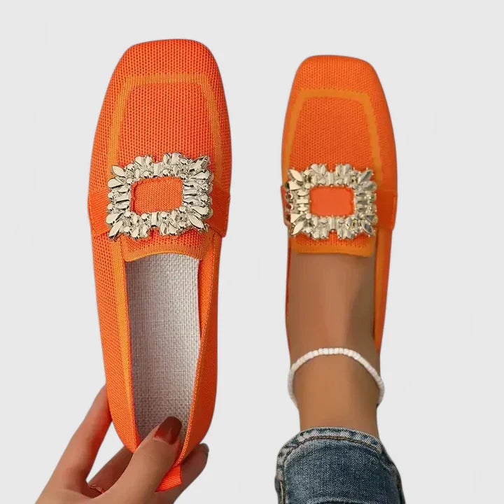 Elegantní mokasíny se zdobnou přezkou pro ženy