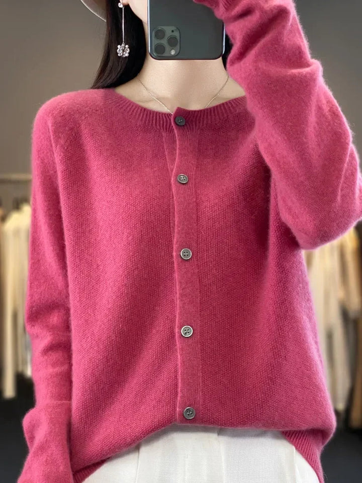 Cardigan da donna con bottoni in maglia morbida