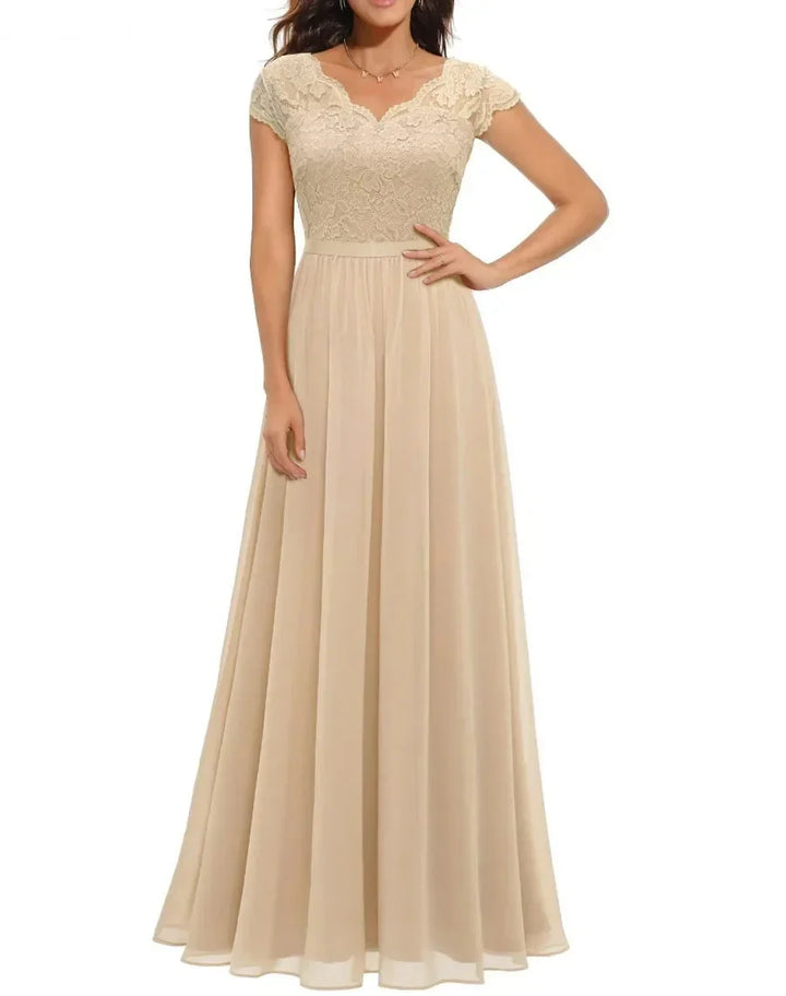 Robe Longue Femme en Dentelle Élégante