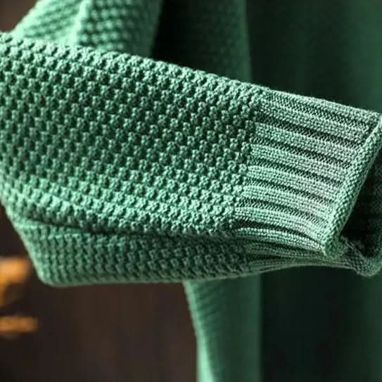 Dámský oversized svetr s kulatým výstřihem a strukturovaným úpletem
