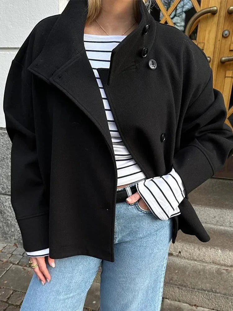 Giacca corta da donna con collo alto
