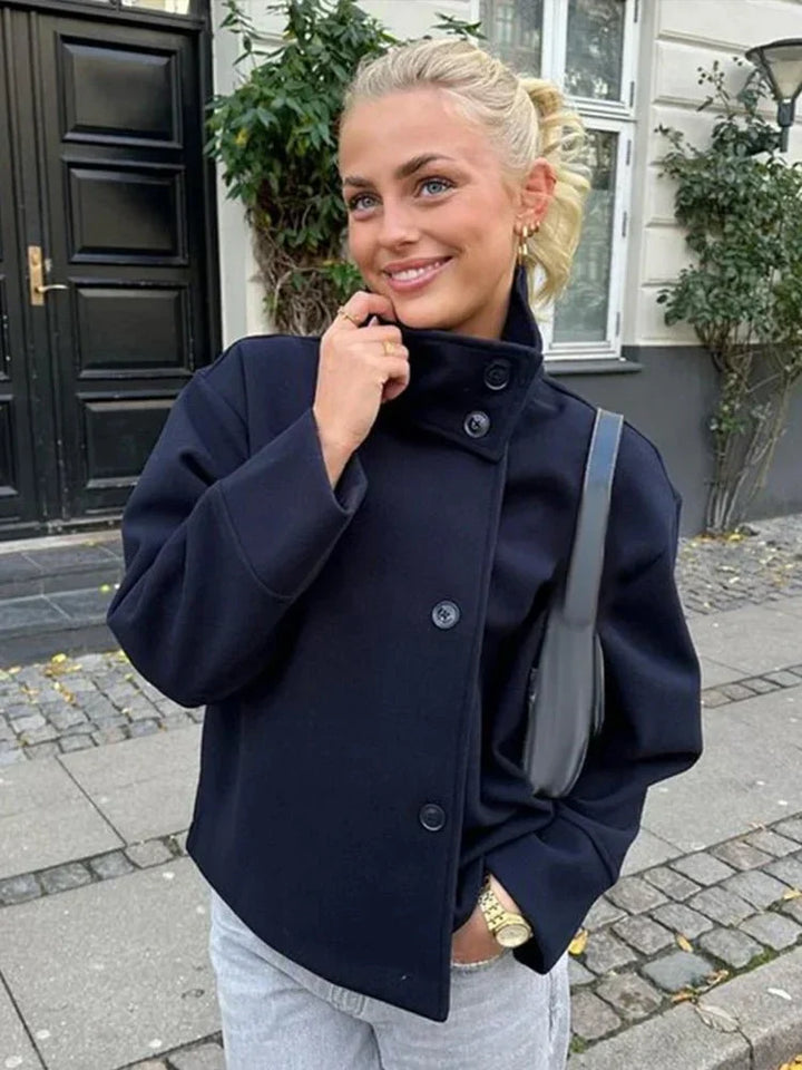 Giacca corta da donna con collo alto
