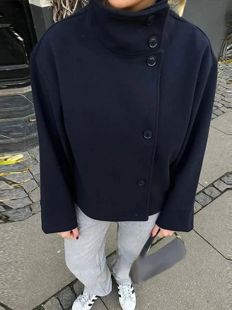 Giacca corta da donna con collo alto