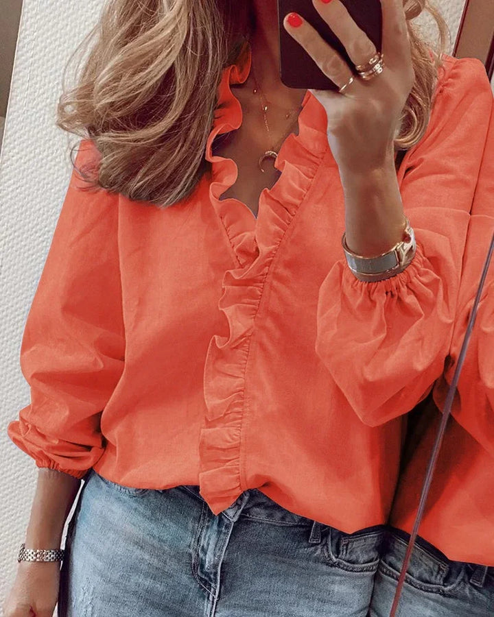Volnočasový dámský košile – elegantní volánkový detail