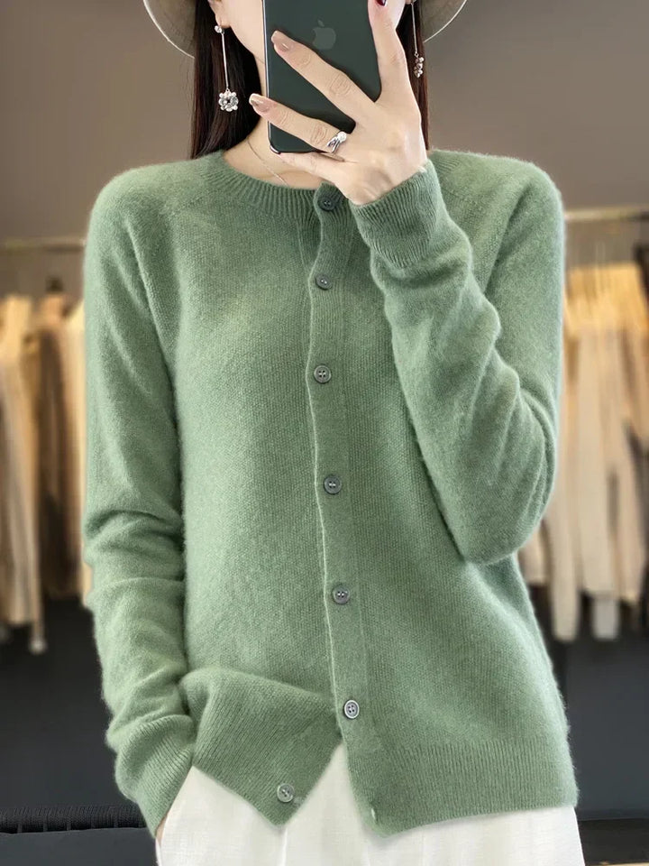Cardigan da donna con bottoni in maglia morbida