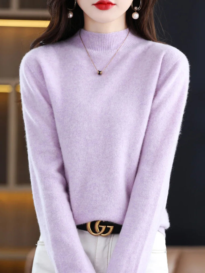 Maglione da donna a collo alto e vestibilità aderente