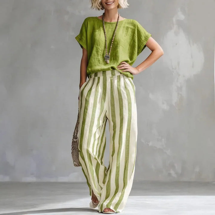 Ensemble Femme Rayé avec Haut à Manches Courtes et Pantalon Large