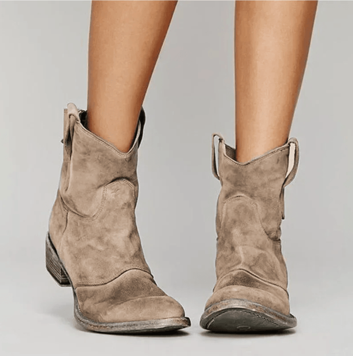Stivaletti western da donna in pelle con tacco basso