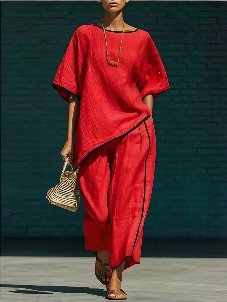 Chic Set with Flowing Tunic and Flared 7/8 Pants